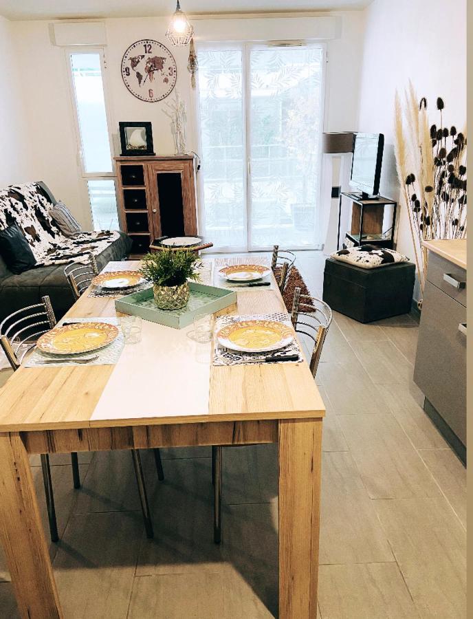 Appartement Avec Parking La Rochelle  Exterior foto
